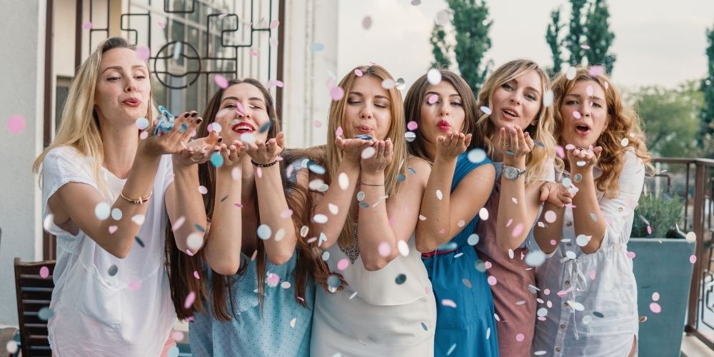 15 Essentials For A Bachelorette Oh Shit Kit - Zaca